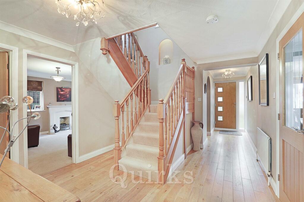 Additional image 2 of Horseshoe Close, Billericay, CM12