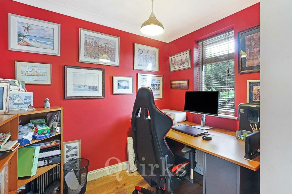 Additional image 10 of Horseshoe Close, Billericay, CM12