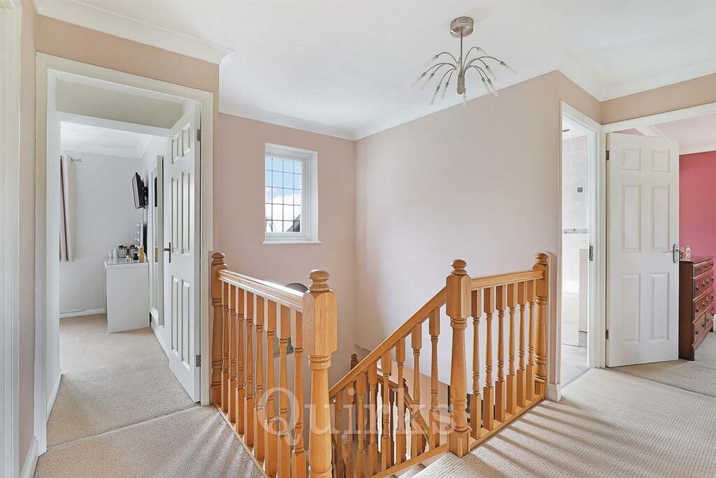 Additional image 11 of Horseshoe Close, Billericay, CM12