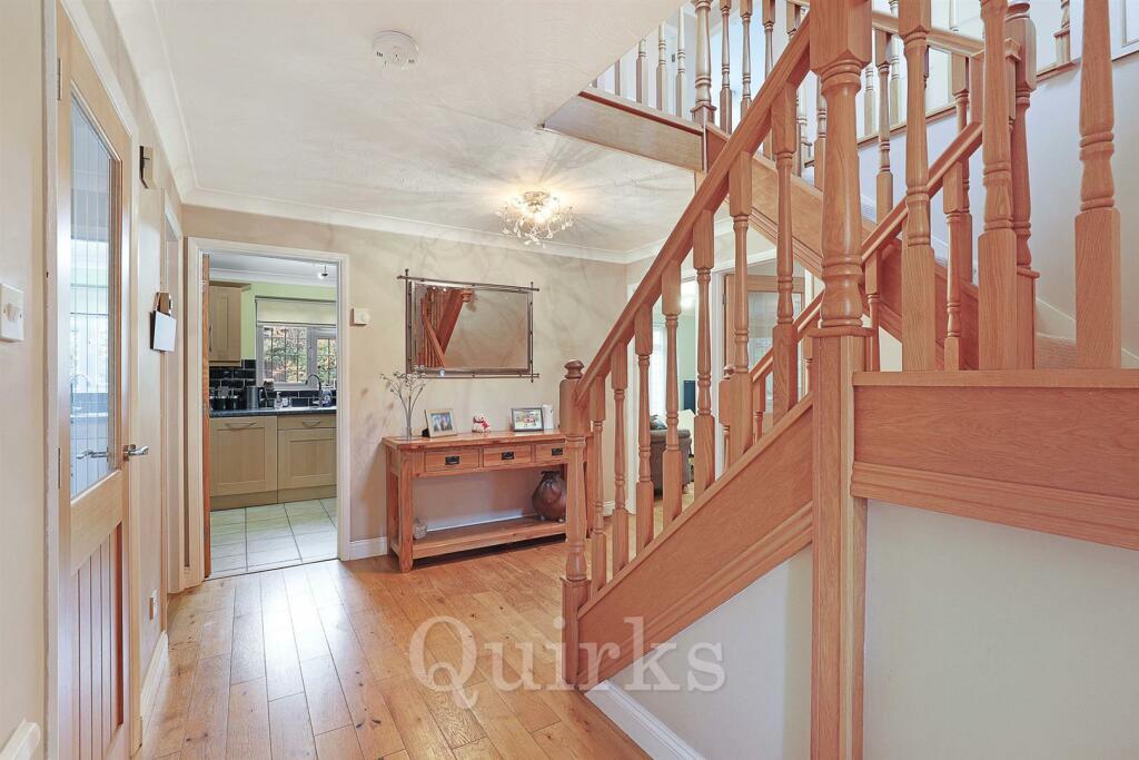 Additional image 19 of Horseshoe Close, Billericay, CM12