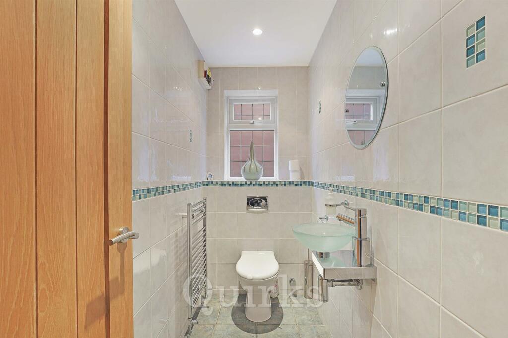 Additional image 20 of Horseshoe Close, Billericay, CM12