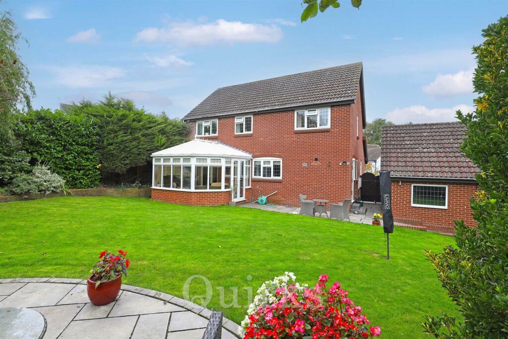 Additional image 23 of Horseshoe Close, Billericay, CM12