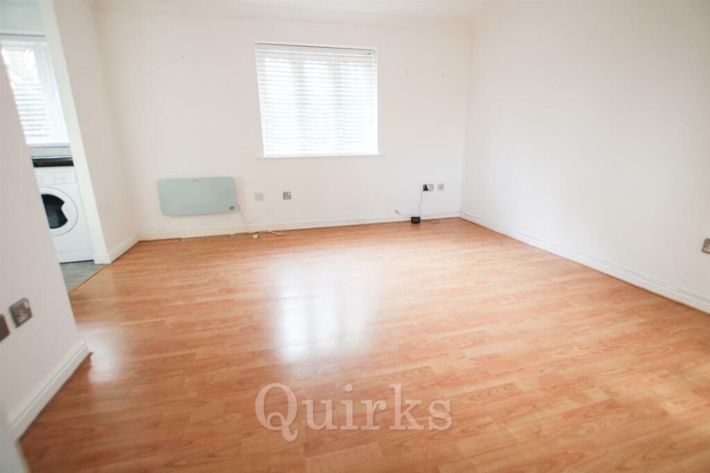 Additional image 4 of Whitesmith Drive, Billericay