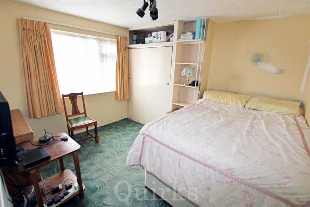 Additional property image - Laindon Road, Billericay