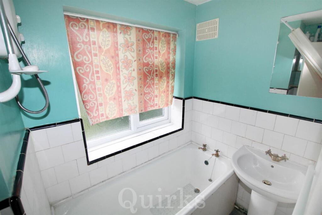 Additional property image - Laindon Road, Billericay