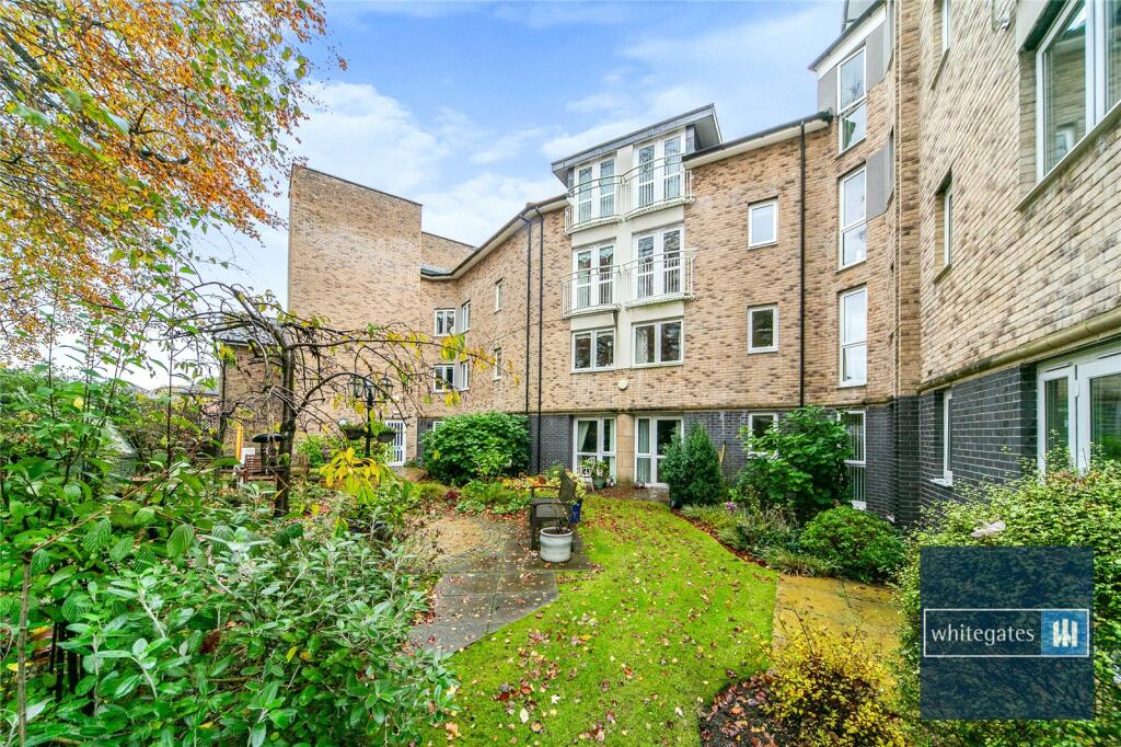 1 bedroom apartment for sale in Vale Road, Woolton, Liverpool