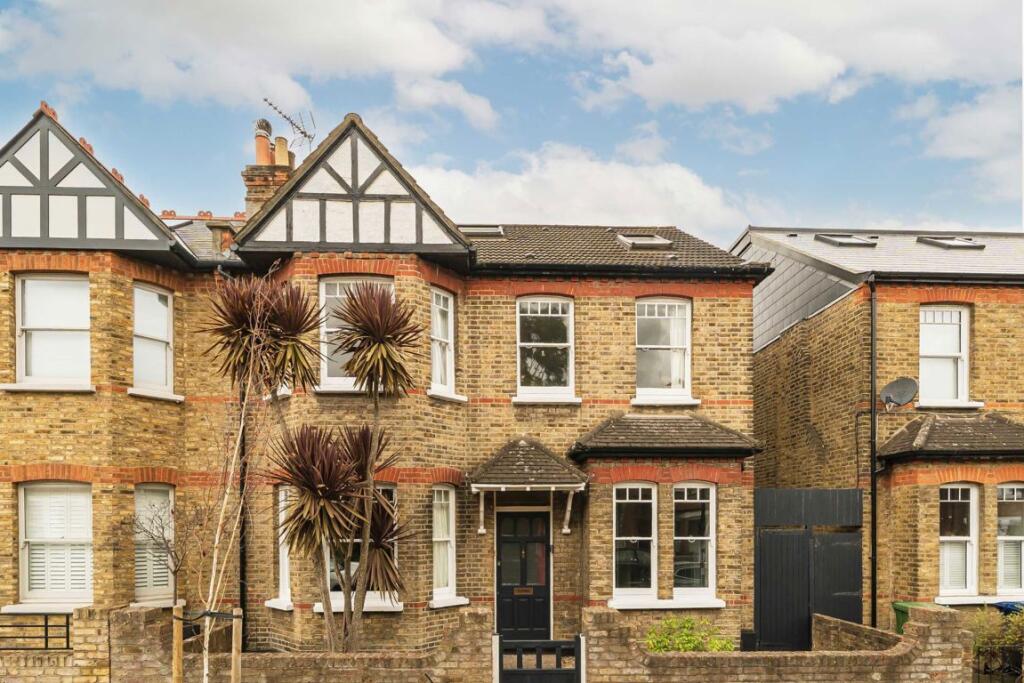 Main image of property: Kingsley Avenue, Ealing