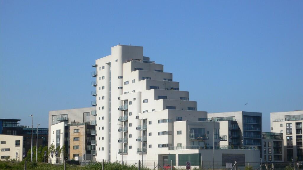 2 bedroom apartment for rent in Watermark, Cardiff Bay, CF11