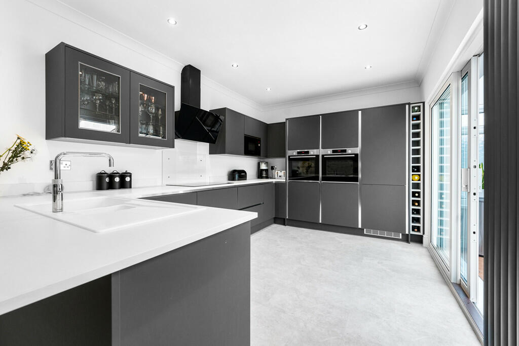 3 bedroom semidetached house for sale in Minehead Avenue, Sully, Penarth, CF64