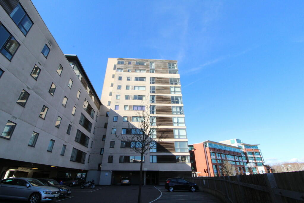 1 bedroom apartment for rent in Sirius House, Celestia, Cardiff Bay, CF10