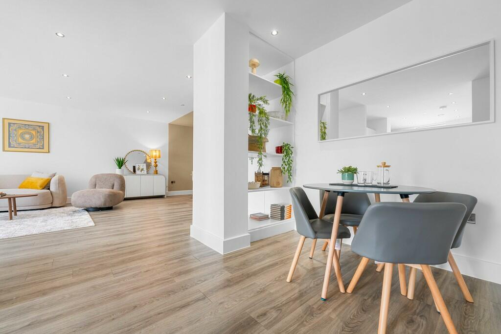 Additional property image - Bayscape, Cardiff Marina, Watkiss Way