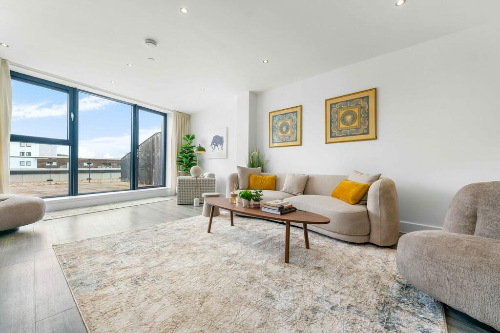 Additional property image - Bayscape, Cardiff Marina, Watkiss Way