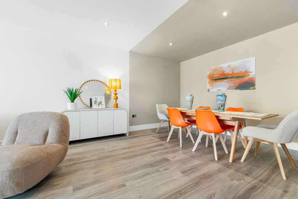 Additional property image - Bayscape, Cardiff Marina, Watkiss Way