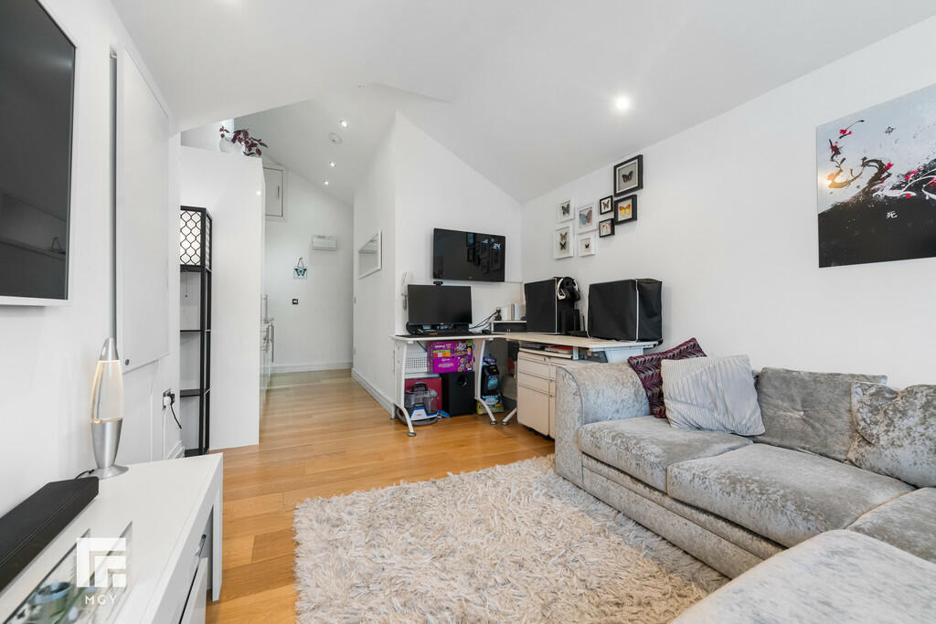 Additional property image - Penarth Road, Grangetown, Cardiff