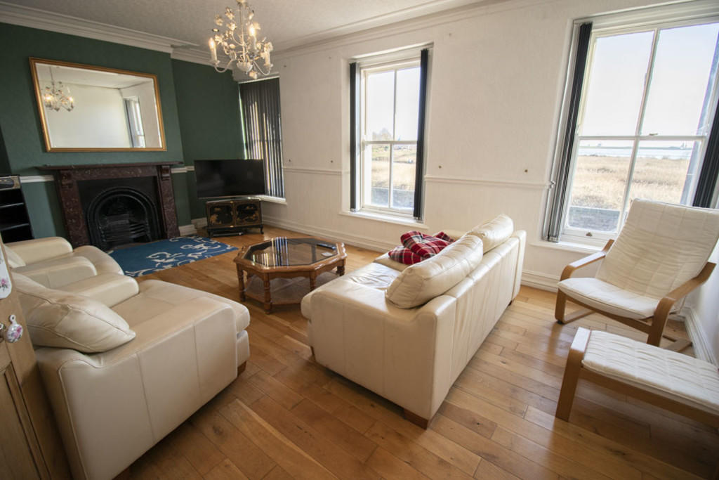 5 bedroom terraced house for sale in Windsor Esplanade, Cardiff, CF10