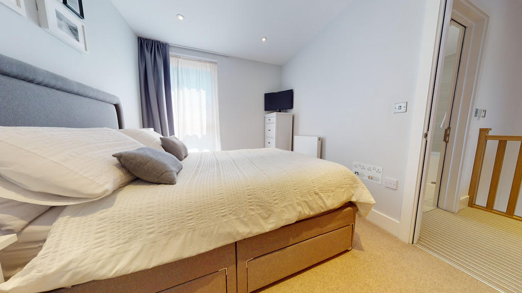 5 bedroom town house for sale in Francis Street, Cardiff Pointe, CF11