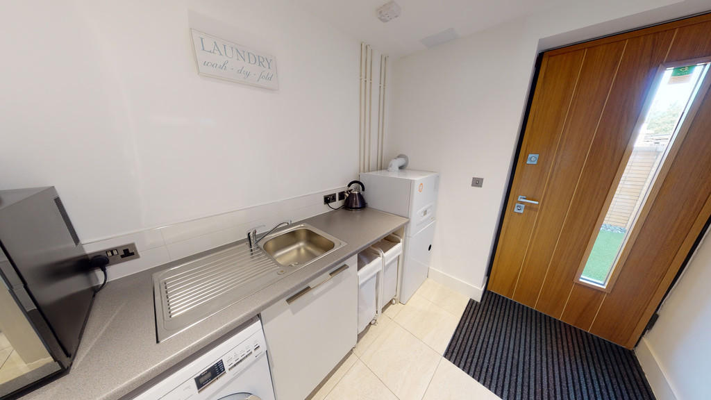 5 bedroom town house for sale in Francis Street, Cardiff Pointe, CF11