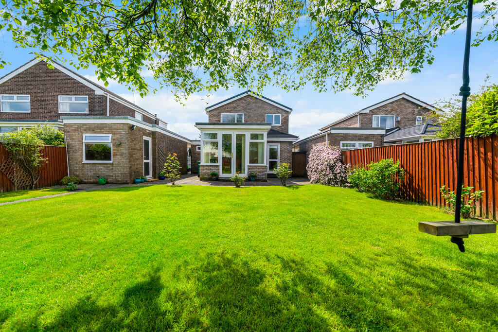 3 bedroom detached house for sale in Pentwyn, Radyr, Cardiff, CF15