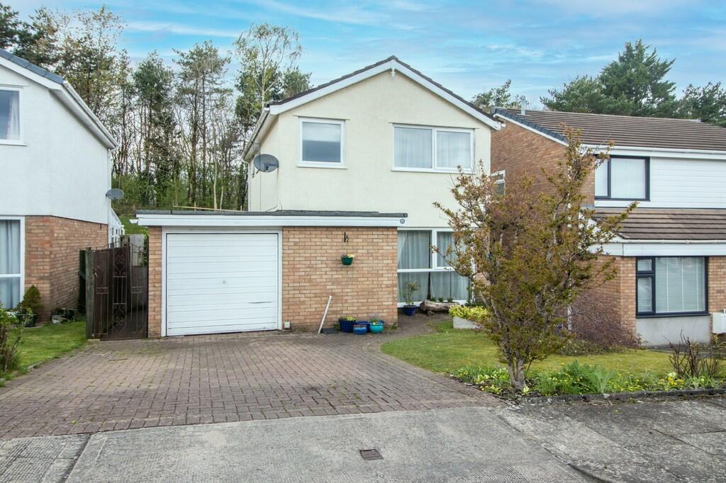 3 bedroom detached house for sale in Pine Tree Close, Radyr, CF15