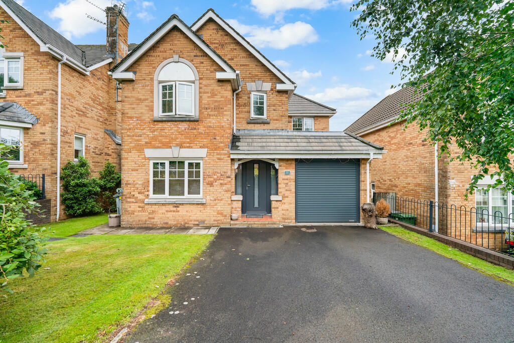 4 bedroom detached house for sale in Llantarnam Drive, Radyr, CF15