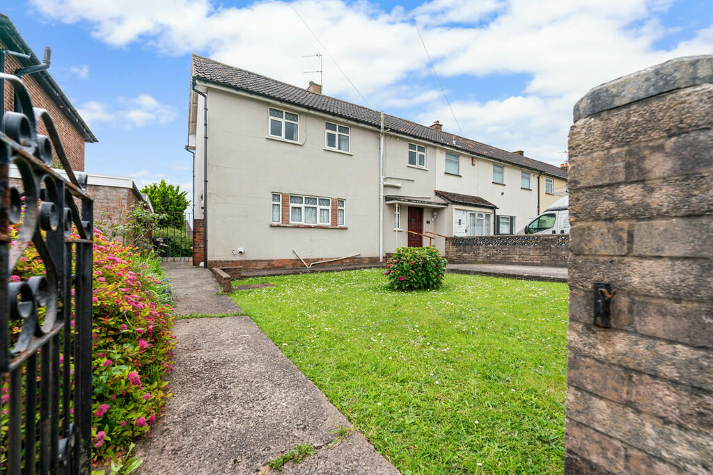 3 bedroom end of terrace house for sale in Cosheston Road, Cardiff, CF5