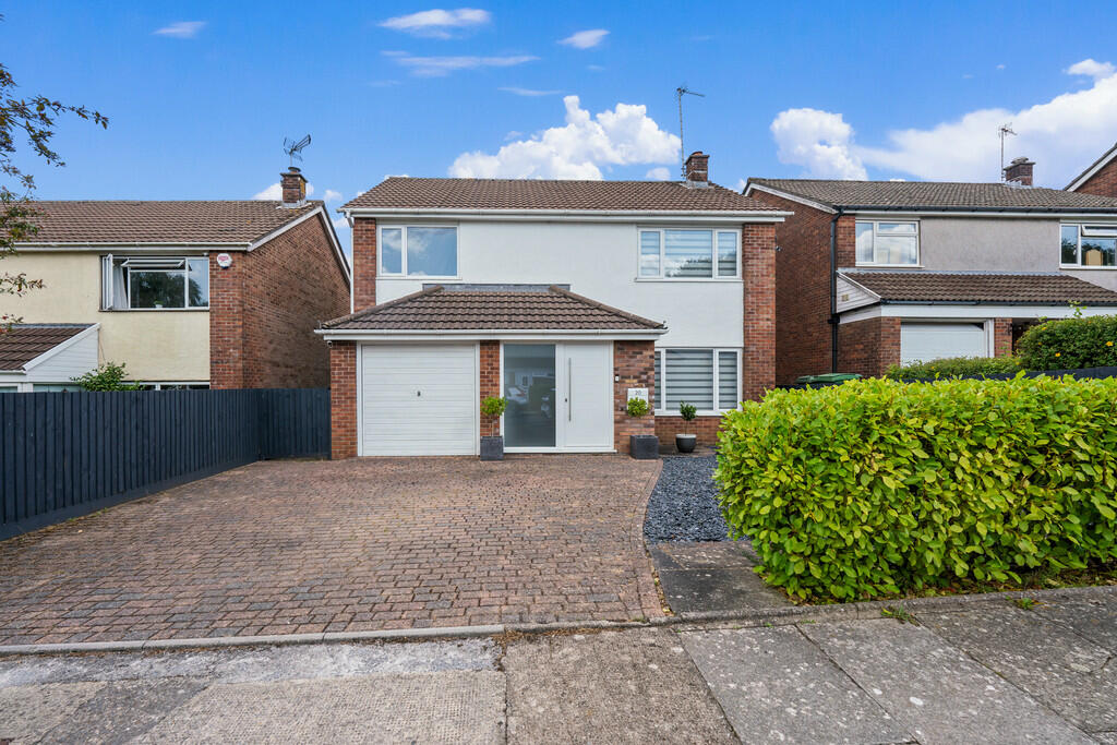 4 bedroom detached house for sale in Hazel Tree Close, Radyr, Cardiff, CF15