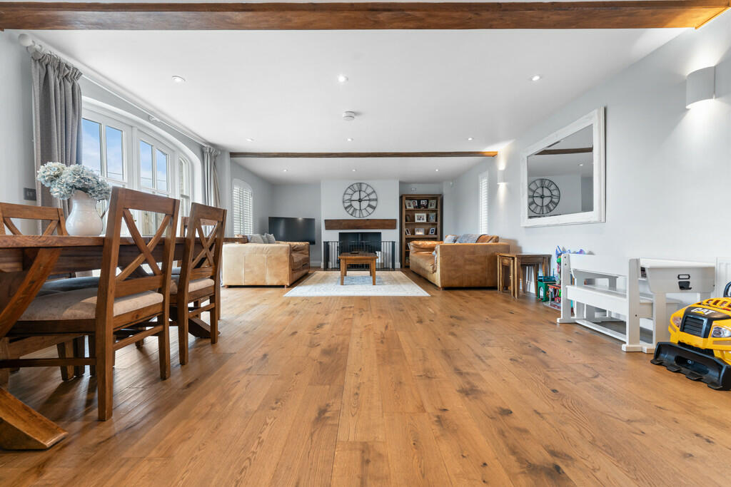 Additional property image - Croffta Lane, Groesfaen, Pontyclun
