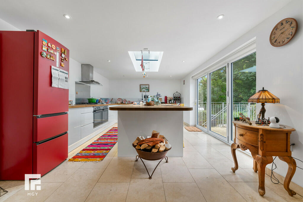 Additional property image - Bruton Place, Llandaff, Cardiff
