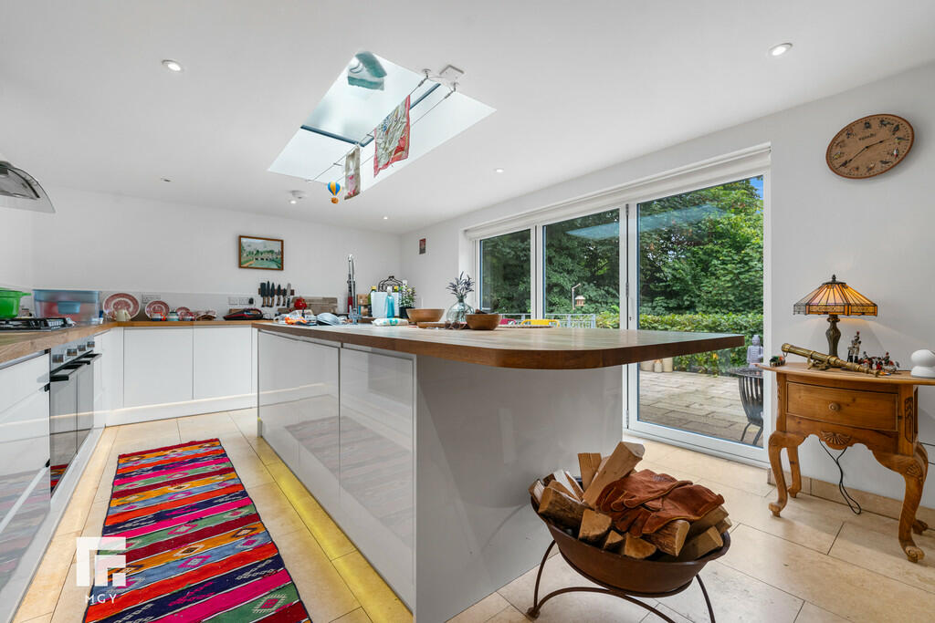 Additional property image - Bruton Place, Llandaff, Cardiff