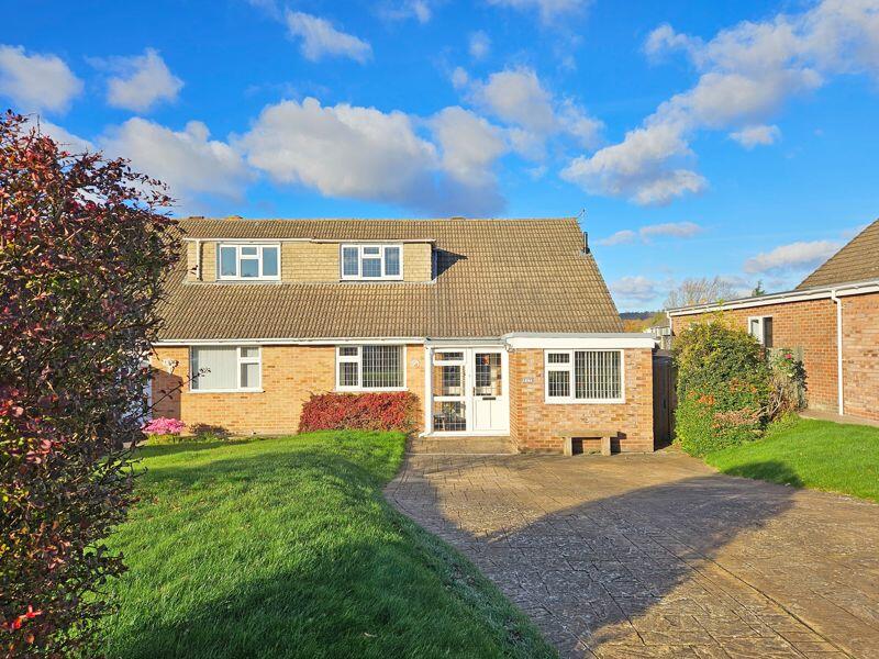 4 bedroom semidetached house for sale in Bearsted, Maidstone, ME14