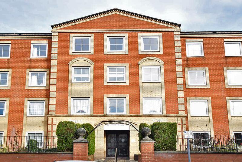 1 bedroom retirement property for sale in Hengist Court, Marsham Street