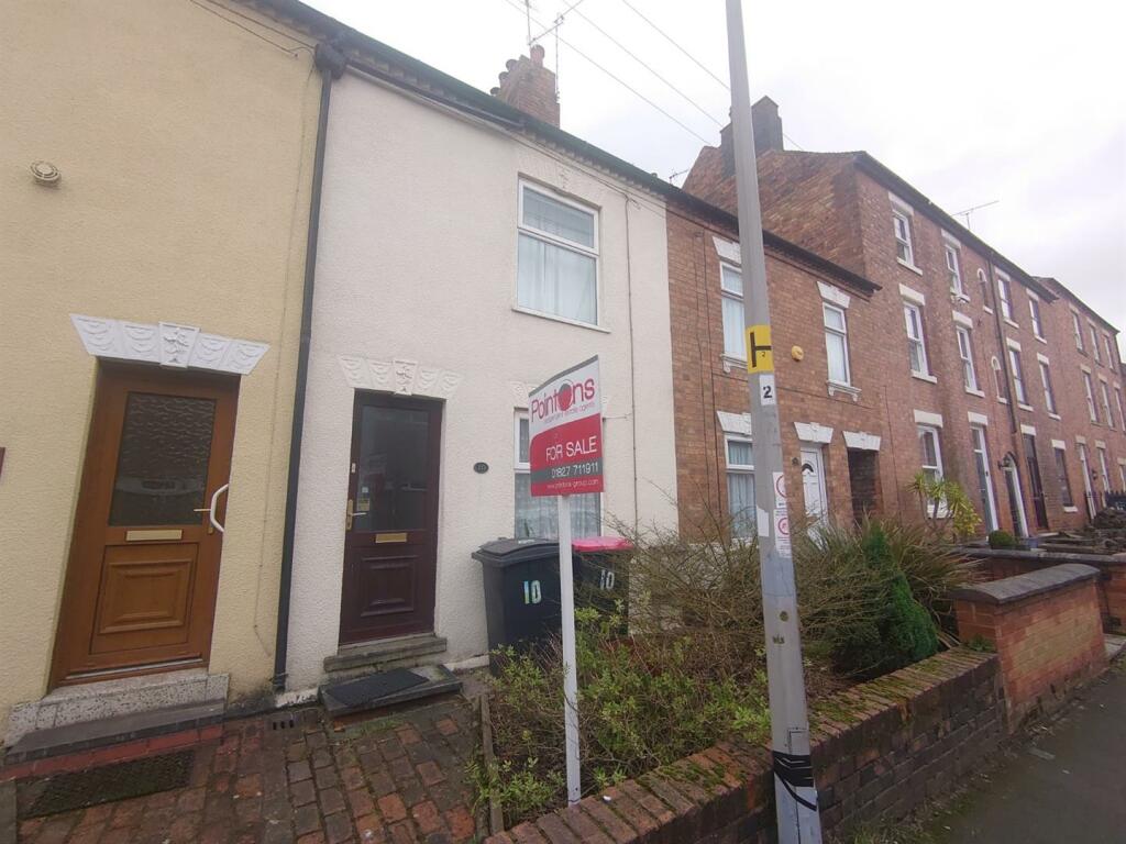 2 bedroom terraced house for sale in Street, Atherstone, CV9