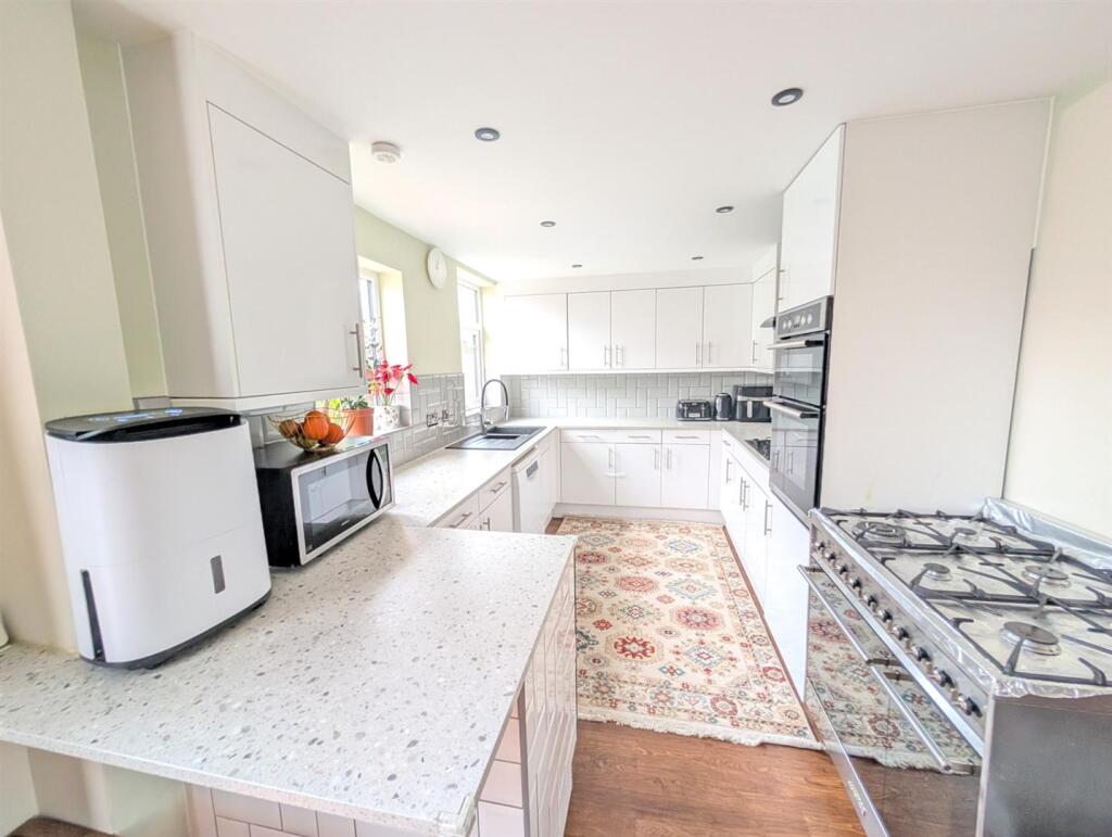 Additional property image - Watling Street, Grendon
