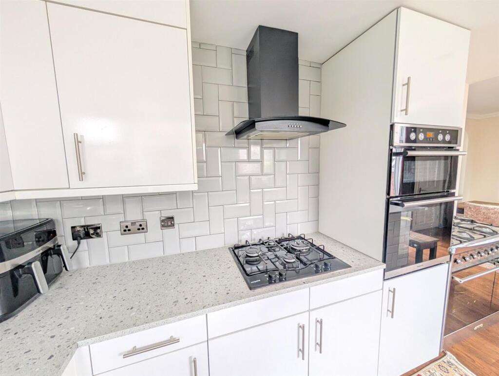 Additional property image - Watling Street, Grendon