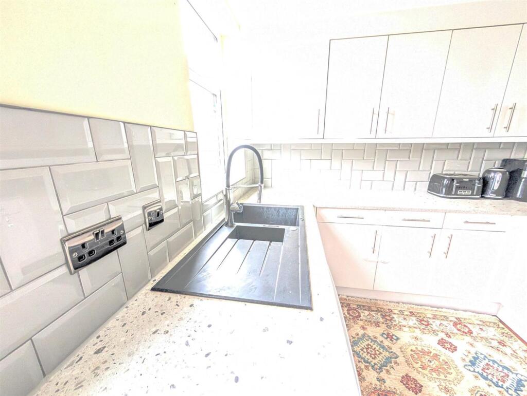 Additional property image - Watling Street, Grendon