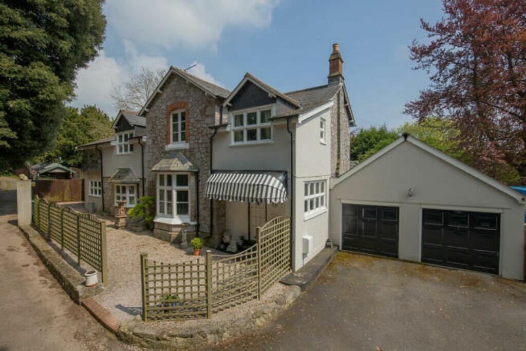 Main image of property: Newton Road, Bishopsteignton, TQ14