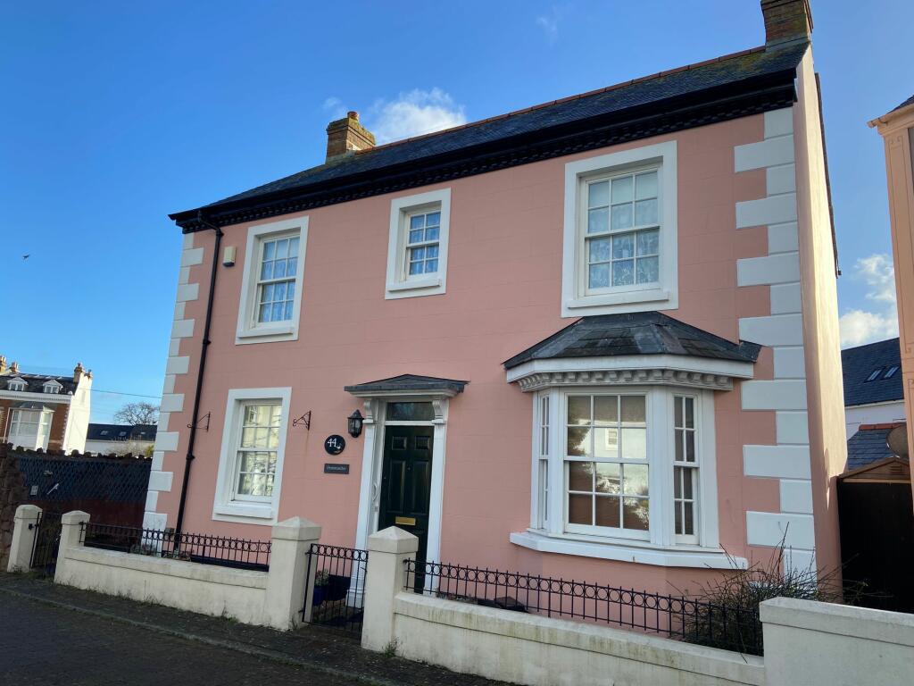 Main image of property: Shoreside, Shaldon, TQ14
