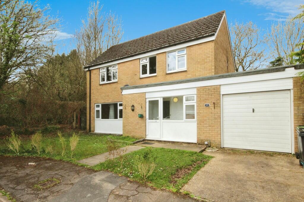 4 bedroom detached house for sale in Churchill Close, Alderholt