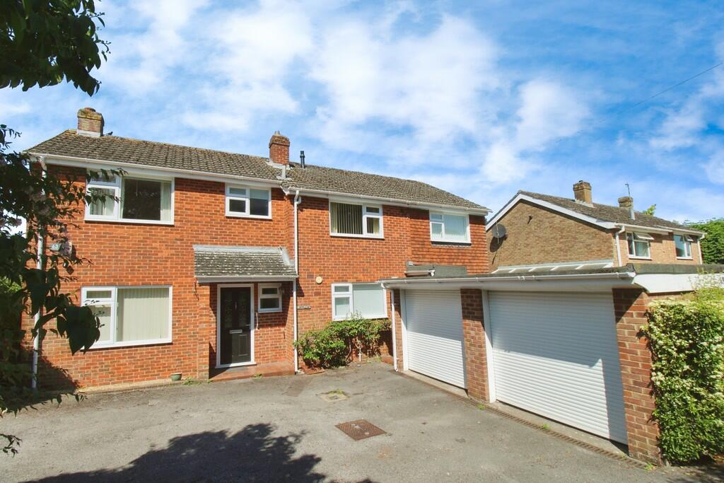 4 bedroom detached house for sale in Church Road, Laverstock, SP1