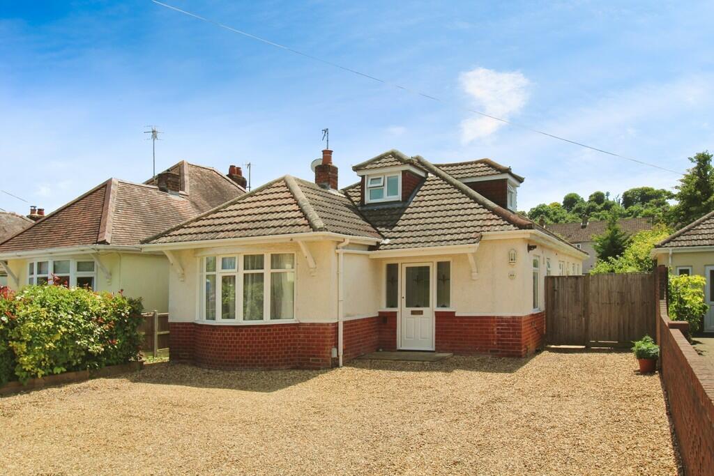 4 bedroom detached bungalow for sale in Netherhampton Road, Salisbury, SP2