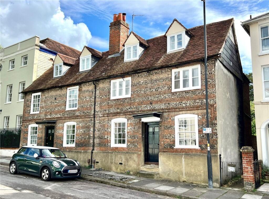 3 bedroom terraced house