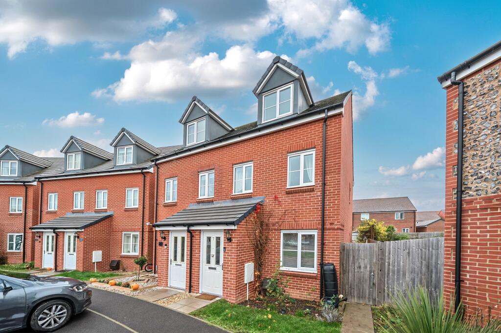 Main image of property: Golding Mews, Salisbury, SP2