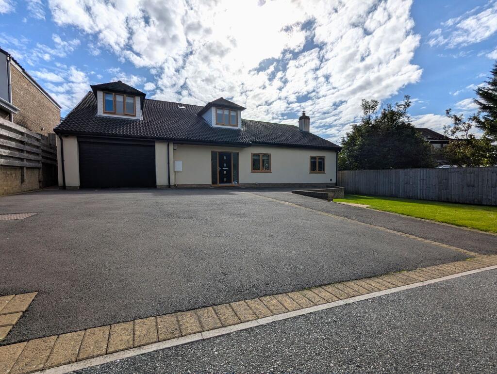 Main image of property: Fatfield Park, Washington, NE38