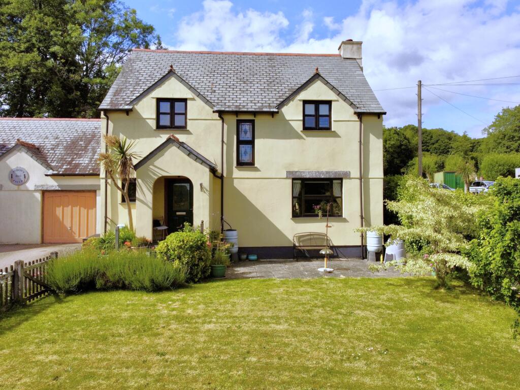 4 bedroom detached house for sale in Harrowbarrow, Cornwall, PL17