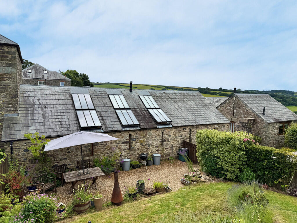 Main image of property: Week, Tavistock