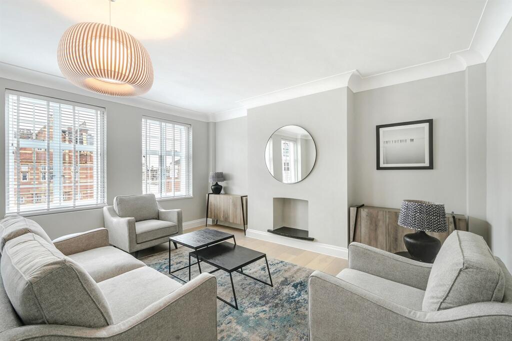 Main image of property: 2 bedroom 2nd Floor and Above Flat in Stafford Court