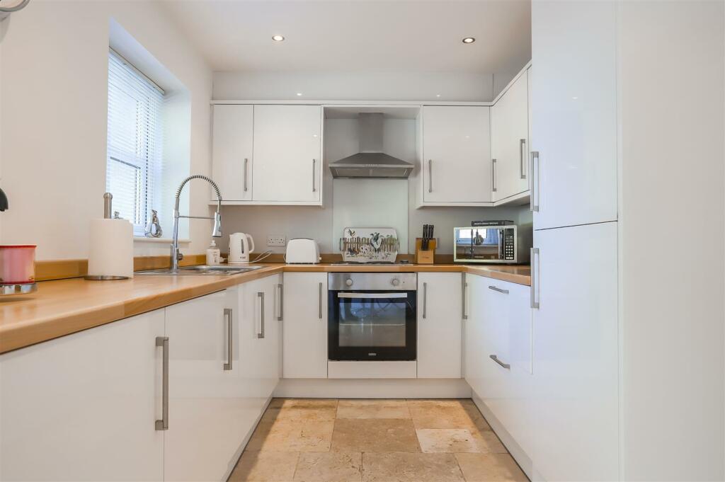 Additional property image - Smithy Row, Hurst Green