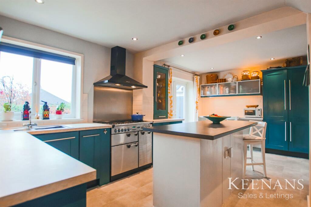4 bedroom semidetached house for sale in Mayfield Avenue, Clitheroe, BB7