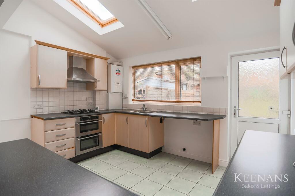 2 bedroom terraced house for sale in Highfield Road, Clitheroe, BB7