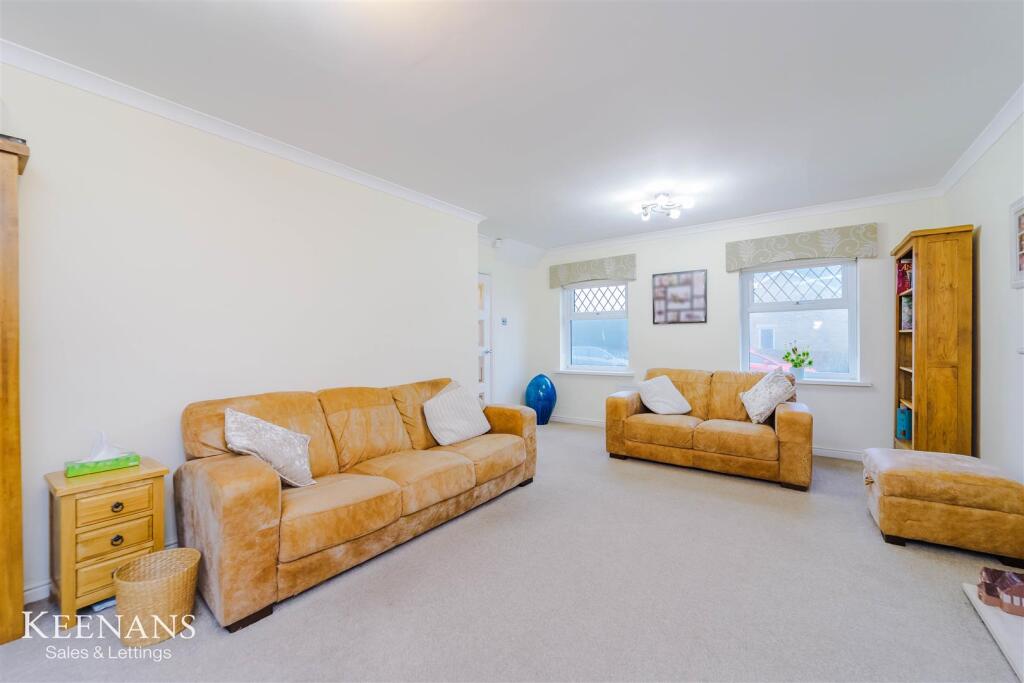 Additional property image - Elswick Gardens, Mellor